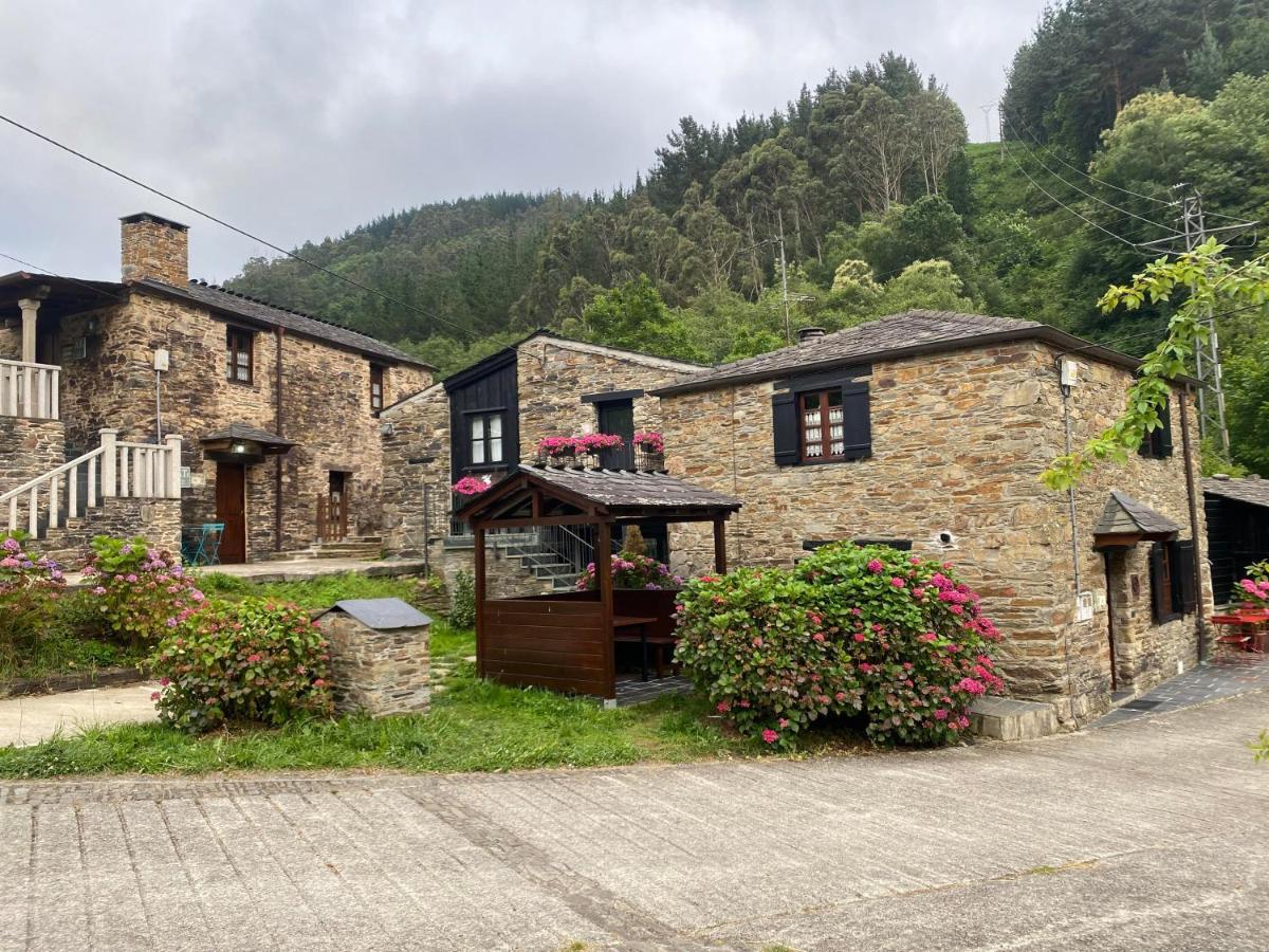 Casas Rurales Tareira En Taramundi Luaran gambar