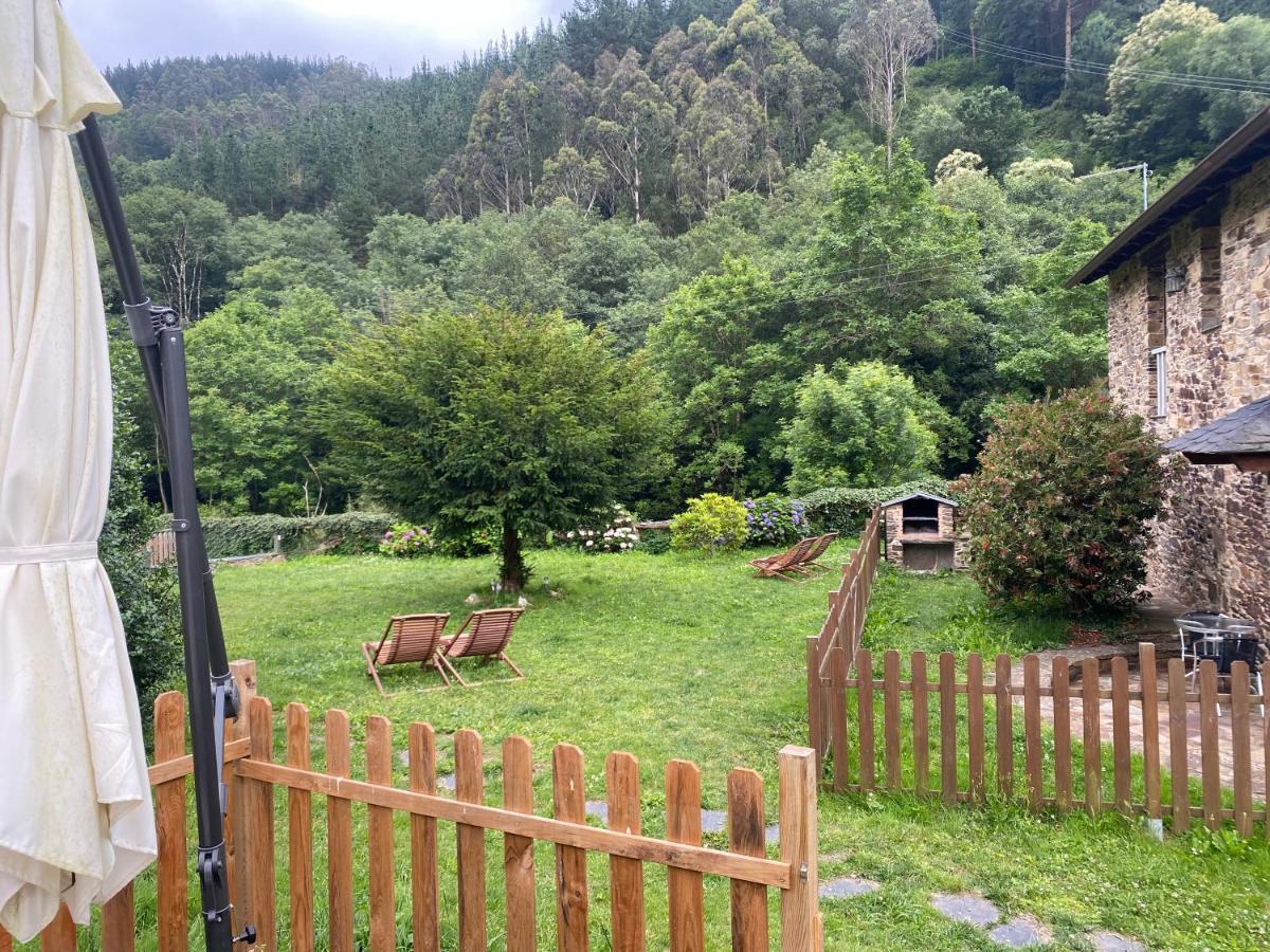 Casas Rurales Tareira En Taramundi Luaran gambar